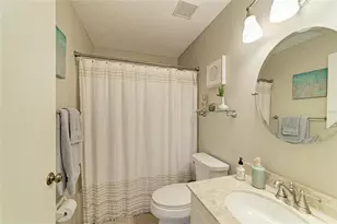 246 Laurel Hollow Dr, Nokomis, FL 34275 - Photo 18