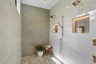 262 Crystal Waters Dr, Sarasota, FL 34240 - Photo 82