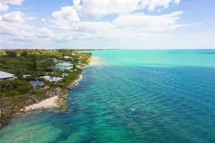 8534 Heron Lagoon Cir, Sarasota, FL 34242 - Photo 10