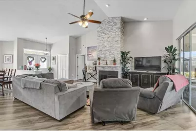 4427 Highland Oaks Circle, Sarasota, FL 34235 - Photo 14