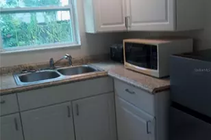 805 22nd Ave W, Bradenton, FL 34205 - Photo 8