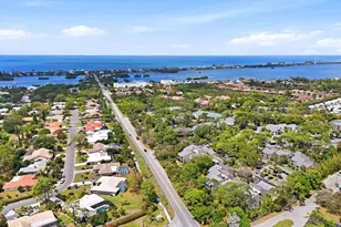 135 Woodland Pl, Osprey, FL 34229 - Photo 32