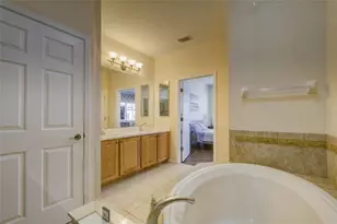 8385 Karpeal Dr, Sarasota, FL 34238 - Photo 30