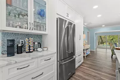 704 Tropical Circle, Sarasota, FL 34242 - Photo 16