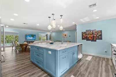 704 Tropical Circle, Sarasota, FL 34242 - Photo 12