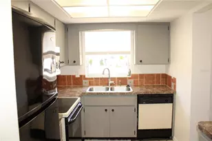 5062 Live Oak Cir, Bradenton, FL 34207 - Photo 2