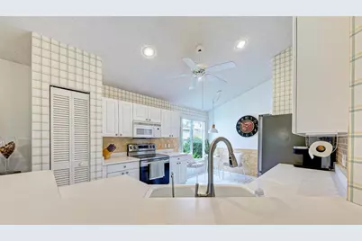 4916 Linsey Court, Sarasota, FL 34243 - Photo 18