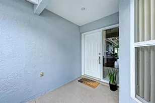 4916 Linsey Ct, Sarasota, FL 34243 - Photo 8