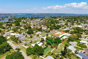 6201 6th Ave NW, Bradenton, FL 34209 - Photo 2