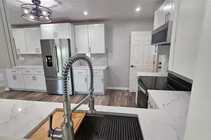 3317 Pine Valley Dr, Sarasota, FL 34239 - Photo 20