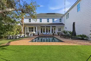 1686 North Dr, Sarasota, FL 34239 - Photo 64