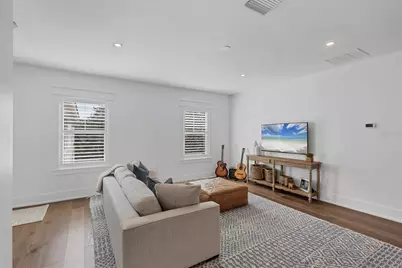 1686 North Drive, Sarasota, FL 34239 - Photo 26