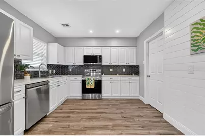 2806 Upper Tangelo Drive, Sarasota, FL 34239 - Photo 10