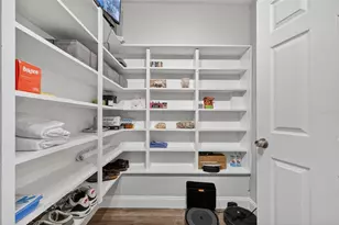 2806 Upper Tangelo Dr, Sarasota, FL 34239 - Photo 12