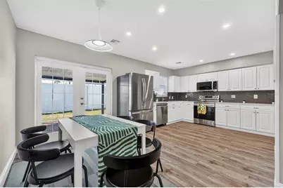 2806 Upper Tangelo Drive, Sarasota, FL 34239 - Photo 2