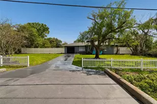 3600 38th Ave E, Bradenton, FL 34208 - Photo 2