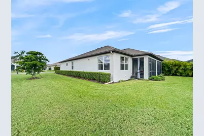 12022 Goldenrod Avenue, Bradenton, FL 34212 - Photo 6