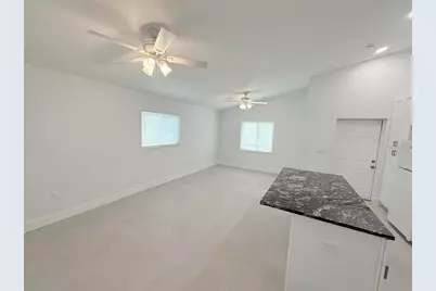 1013 3rd Street W, Bradenton, FL 34205 - Photo 4