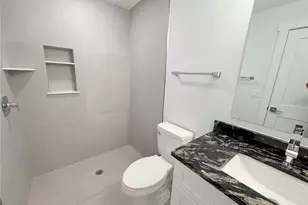 1013 3rd St W, Bradenton, FL 34205 - Photo 12