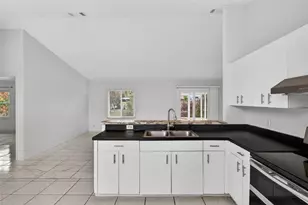 18322 Eblis Ave, Port Charlotte, FL 33948 - Photo 10