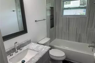 8808 44th Ave Dr W, Bradenton, FL 34210 - Photo 12