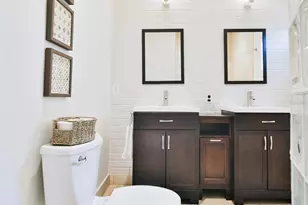 2181 Hyde Park St, Sarasota, FL 34239 - Photo 10