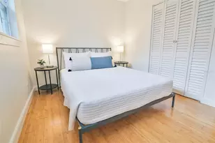 2181 Hyde Park St, Sarasota, FL 34239 - Photo 12