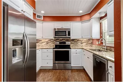 7001 Place De La Paix #2A, South Pasadena, FL 33707 - Photo 6