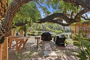 3351 Thornwood Rd, Sarasota, FL 34231 - Photo 48