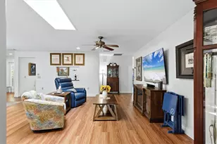 3351 Thornwood Rd, Sarasota, FL 34231 - Photo 18