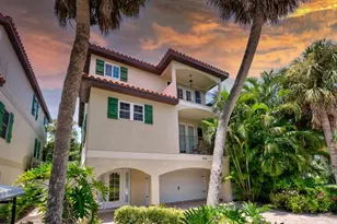 4118 5th Ave, Holmes Beach, FL 34217 - Photo 2