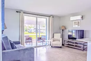 191 E Wentworth St, Englewood, FL 34223 - Photo 4