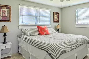 191 E Wentworth St, Englewood, FL 34223 - Photo 8