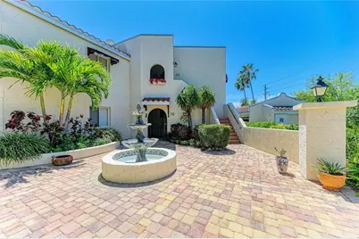 6101 34th Street W #3D, Bradenton, FL 34210 - Photo 2