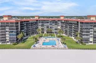 18304 Gulf Blvd, Redington Shores, FL 33708 - Photo 2