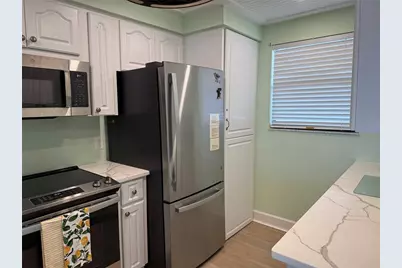 18304 Gulf Boulevard #105, Redington Shores, FL 33708 - Photo 4