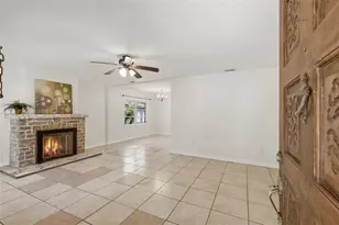1264 18th St, Sarasota, FL 34234 - Photo 2