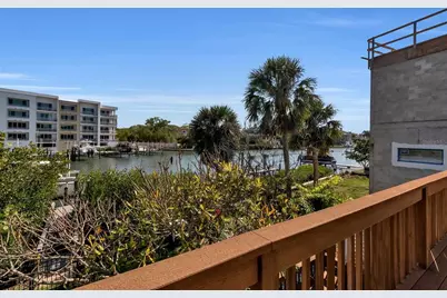 1040 Sylvan Drive, Sarasota, FL 34234 - Photo 16