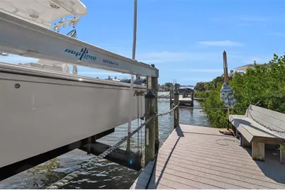 1040 Sylvan Drive, Sarasota, FL 34234 - Photo 12