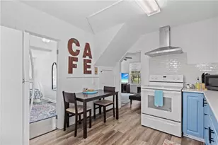 2915 Lynnhurst St, Sarasota, FL 34239 - Photo 10