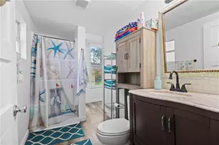 2915 Lynnhurst St, Sarasota, FL 34239 - Photo 12