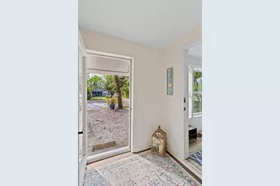 2915 Lynnhurst Street, Sarasota, FL 34239 - Photo 4