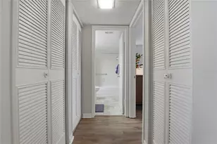 7540 Bay Island Dr S, South Pasadena, FL 33707 - Photo 16