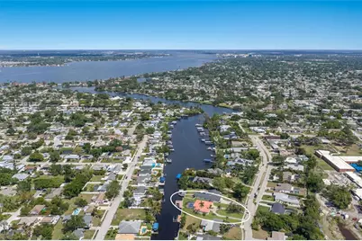 6912 7th Avenue Boulevard NW, Bradenton, FL 34209 - Photo 2