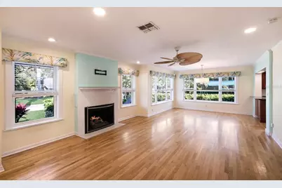 104 24th Street NW, Bradenton, FL 34205 - Photo 10
