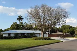 4620 7th Ave W, Bradenton, FL 34209 - Photo 4