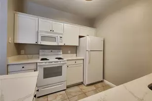 4802 51st Street W, Bradenton, FL 34210 - Photo 4