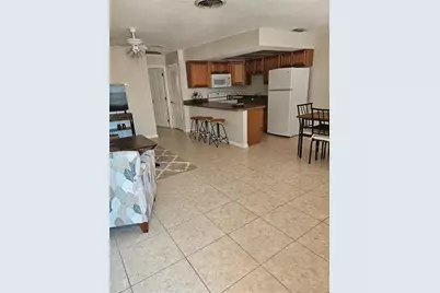 220 Park Boulevard N #202, Venice, FL 34285 - Photo 1