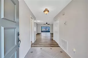 1419 Langley Dr, Sun City Center, FL 33573 - Photo 4