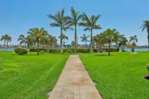 5130 Brittany Dr S, Saint Petersburg, FL 33715 - Photo 32